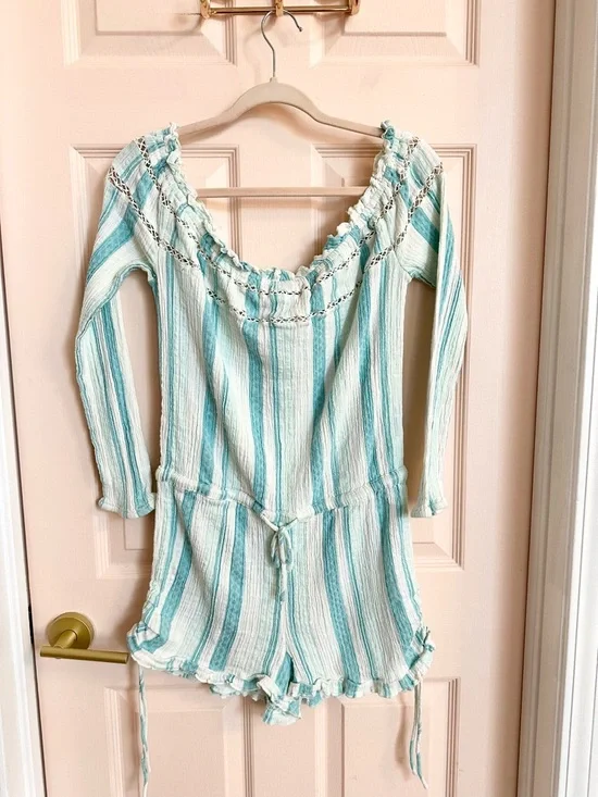 Blue striped Roxy romper - Picture 1 of 4